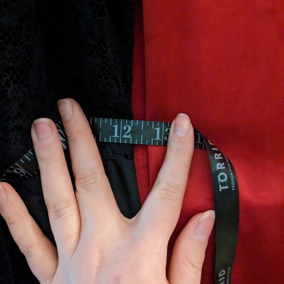 Vintage Olga Black Lace Nightgown - Picture 11 of 11